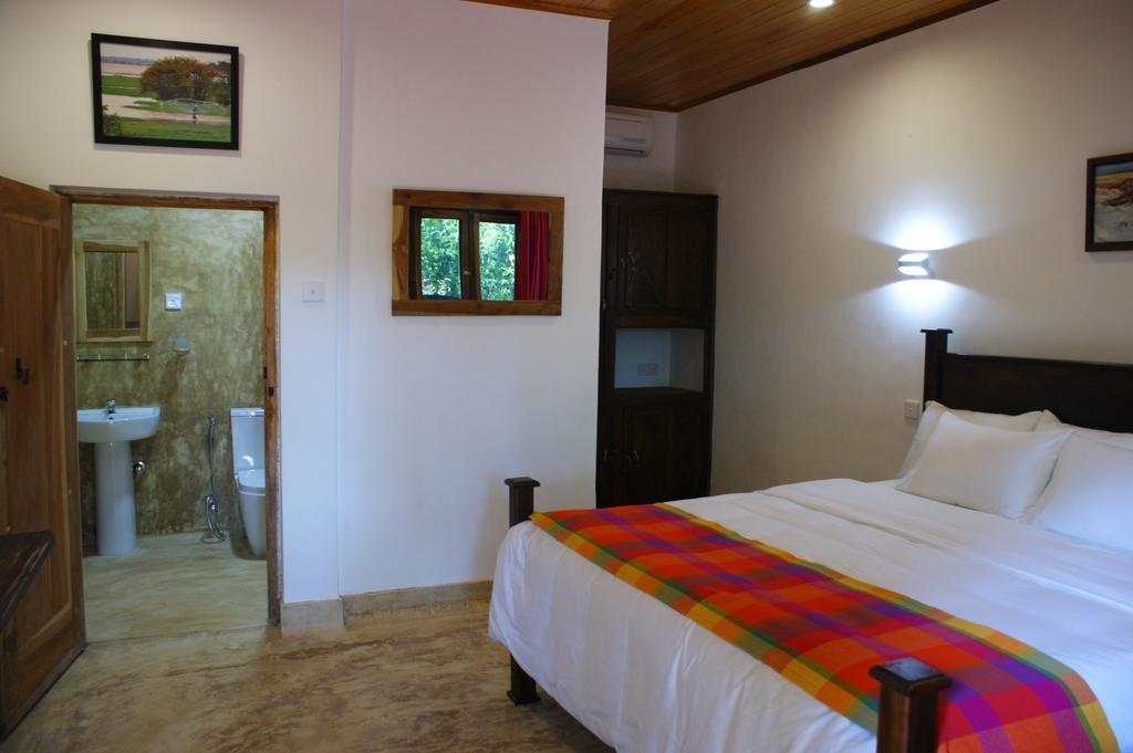 Arugam Bay Ocean Beach Hotel Rum bild